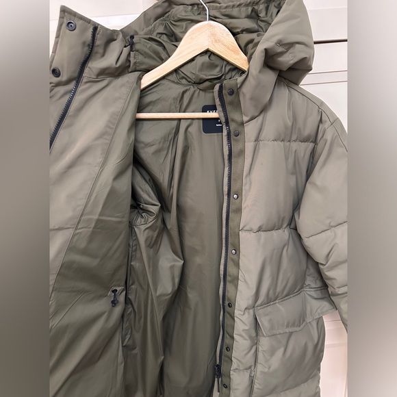 Everlane ReNew Long Puffer (S) in Kalamata - Picture 5 of 5